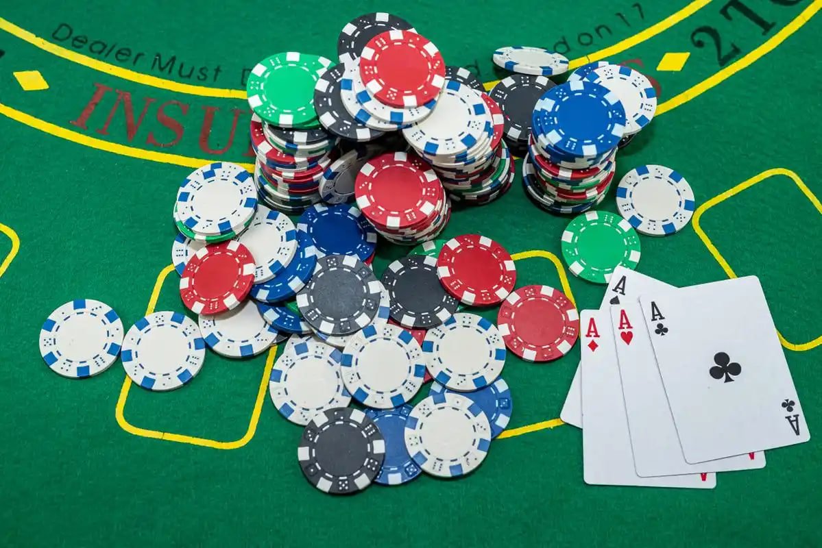 Live Kembang Kempis dealer table showing card values and betting prediction zones